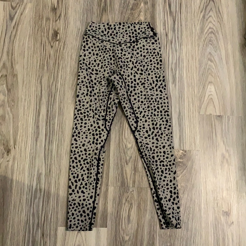 Balance Snow Leopard Leggings